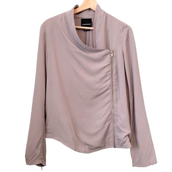 Trouve Asymmetrical Long Sleeve Top with Side Zip in Size Medium - Picture 1 of 11
